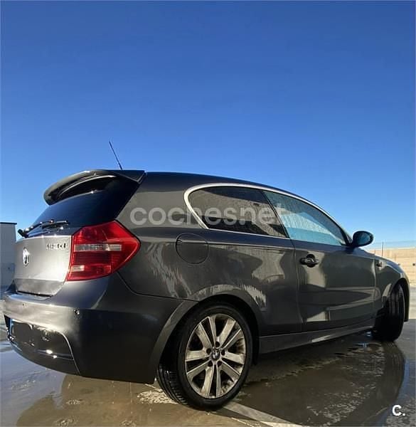 Usado BMW 123 204 CV (150 kW) 2008 Gris / plata Utilitario