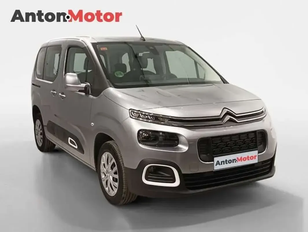 Usado Citroën Berlingo Feel 110 CV (80 kW) 2021 Gris Monovolumen