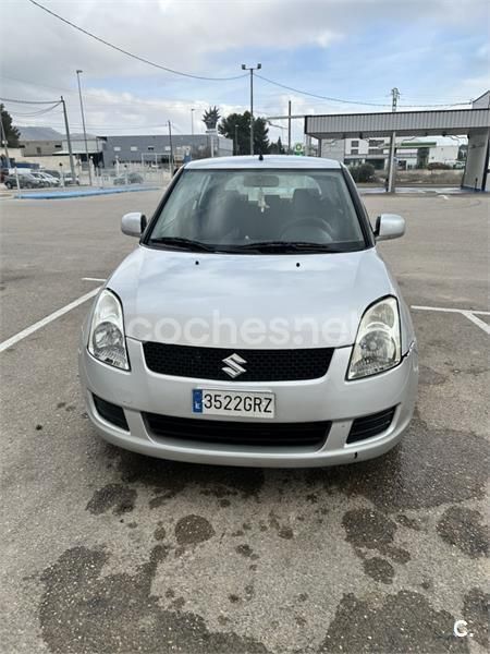 Gris / plata Usado 2009 Suzuki Swift GL Berlina | 3000 € (Buen precio) - Imagen 1/4