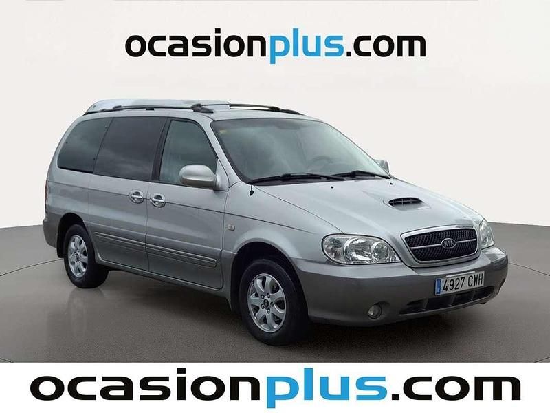 Usado Kia Carnival EX 144 CV (105 kW) 2004 Gris Monovolumen