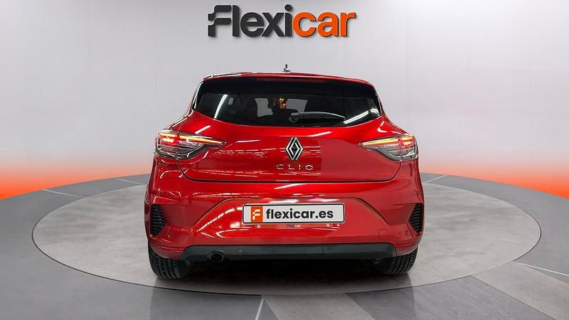 Begagnad Renault Clio V Evolution 101 HK (74 kW) 2025 Röd Sedan