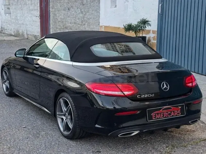 Usado Mercedes C220 170 CV (125 kW) 2017 Negro Descapotable