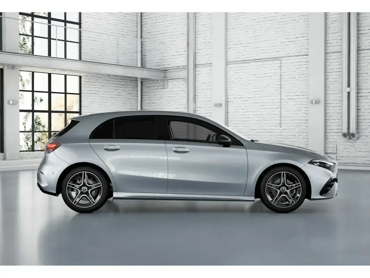 Nuevo Mercedes A200 149 CV (109 kW) 2025 Gris