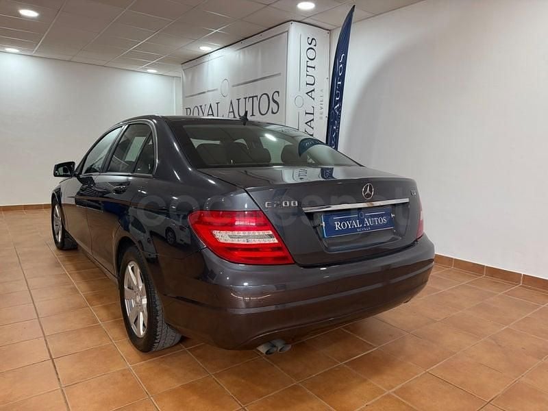 Usado Mercedes C200 Avantgarde 136 CV (100 kW) 2014 Gris / plata Familiar