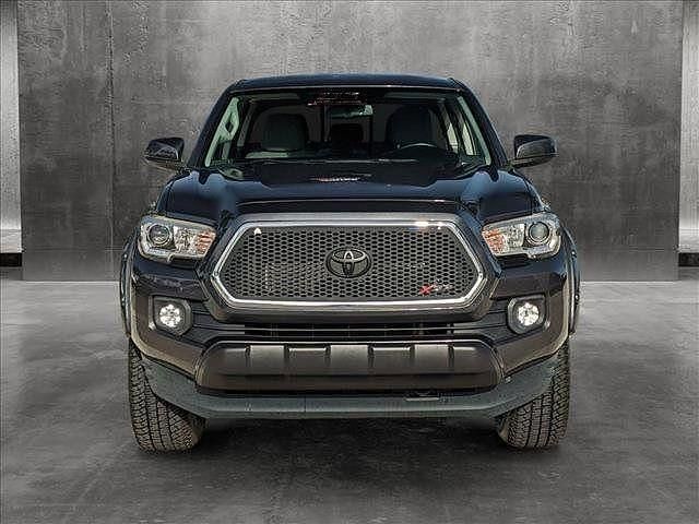 Usado Toyota Tacoma SR5 278 CV (204 kW) 2017 Gris Pickup/Camioneta