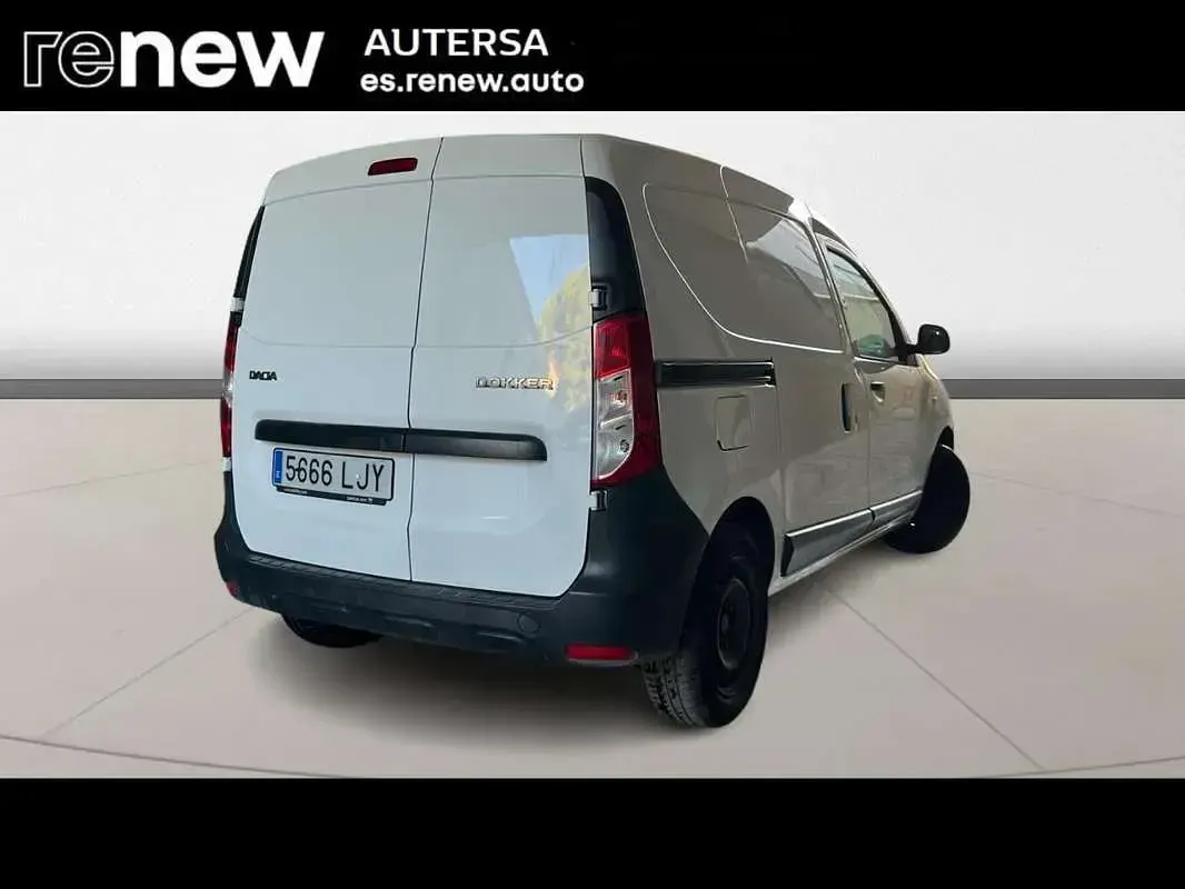 Usado Dacia Dokker Essentiel 95 CV (69 kW) 2020 Blanco Monovolumen