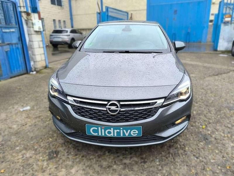 Usado Opel Astra 125 CV (91 kW) 2019 Gris Utilitario