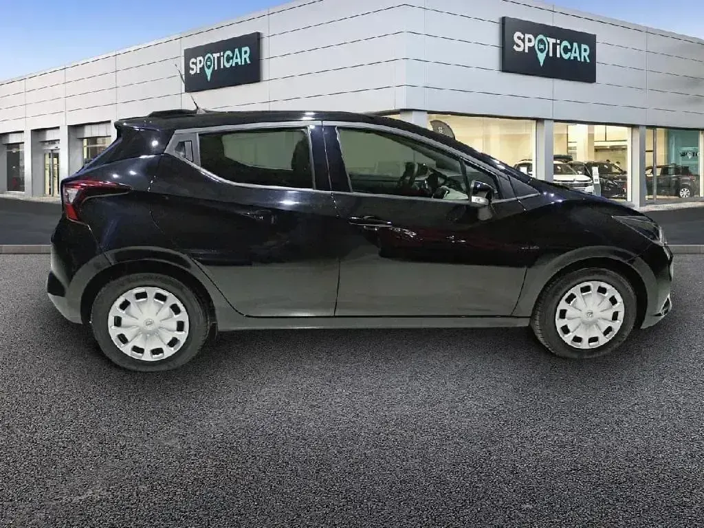 Usado Nissan Micra Acenta 92 CV (67 kW) 2023 Negro Utilitario