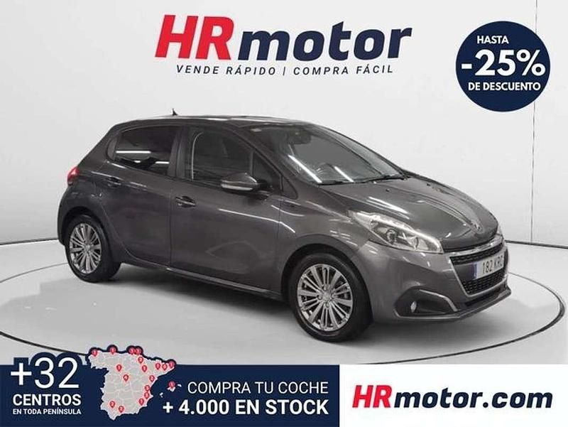 Usado Peugeot 208 Signature Sky 82 CV (60 kW) 2018 Gris Utilitario