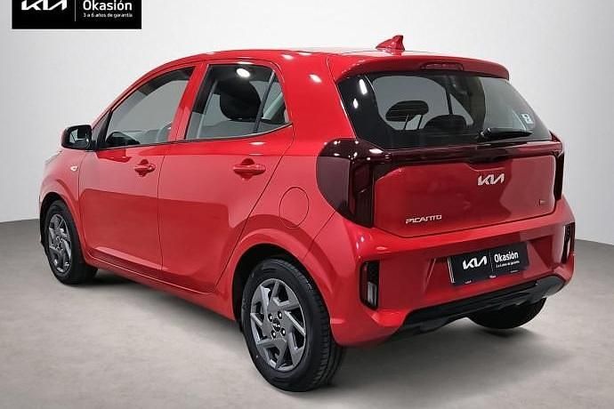 Usado Kia Picanto 63 CV (46 kW) 2024 Rojo Utilitario