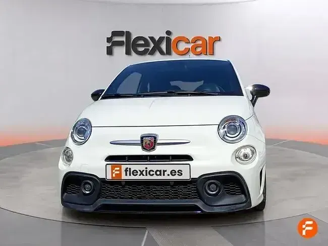 Usado Abarth 595 165 CV (121 kW) 2023 Blanco Utilitario