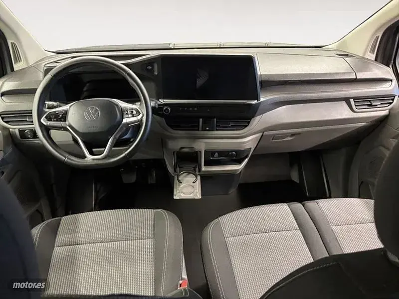 Usado VW Caravelle 150 CV (110 kW) 2025 Gris Van