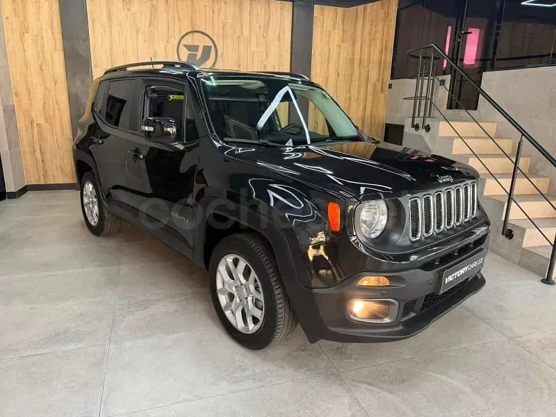 Usado Jeep Renegade Longitude 120 CV (88 kW) 2018 Negro SUV