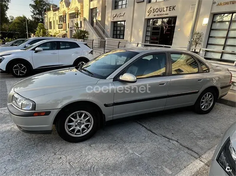 Usado Volvo S80 140 CV (102 kW) 2000 Gris / plata Berlina