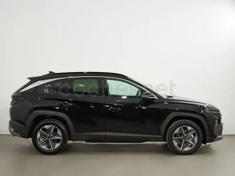 Usado Hyundai Tucson 215 CV (158 kW) 2025 Negro SUV