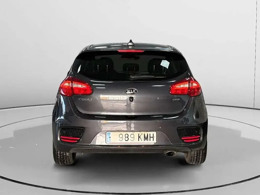 Usado Kia Ceed GT 90 CV (66 kW) 2018 Negro Utilitario
