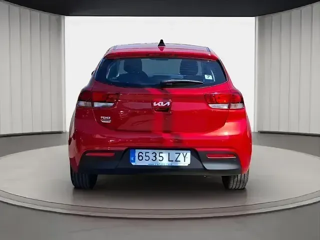 Usado Kia Rio Sport 100 CV (73 kW) 2022 Rojo Berlina