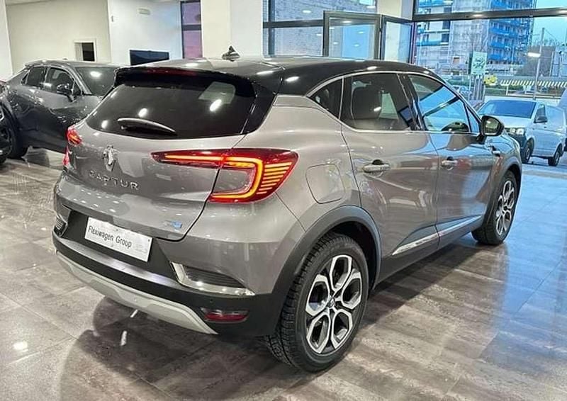 Usado Renault Captur Intens 160 CV (117 kW) 2021 Gris SUV