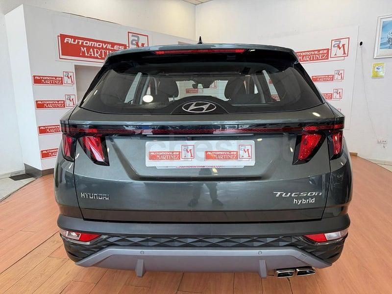Usado Hyundai Tucson 136 CV (100 kW) 2021 Gris / plata SUV