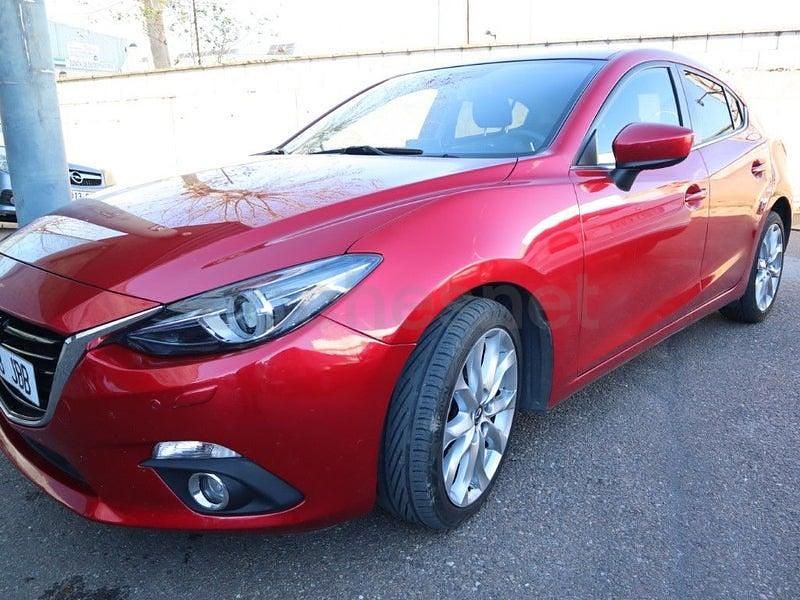Usado Mazda 3 Luxury 150 CV (110 kW) 2015 Granate Berlina