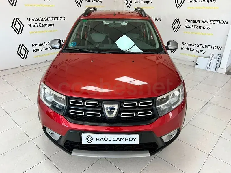 Usado Dacia Sandero Stepway 90 CV (66 kW) 2018 Rojo Berlina