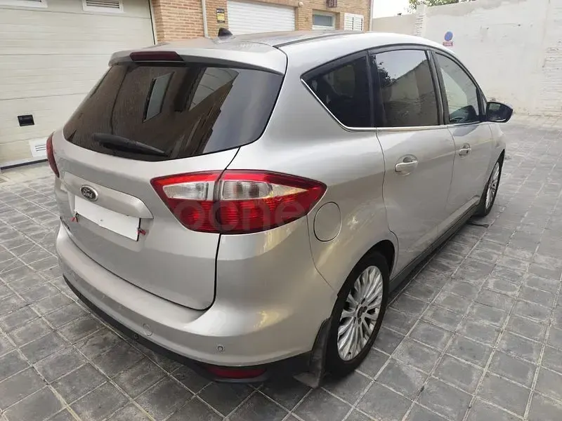 Usado Ford C-MAX Titanium 140 CV (102 kW) 2013 Gris / plata Monovolumen
