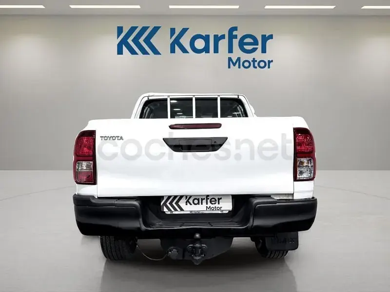Usado Toyota HiLux 150 CV (110 kW) 2020 Blanco Pickup/Camioneta