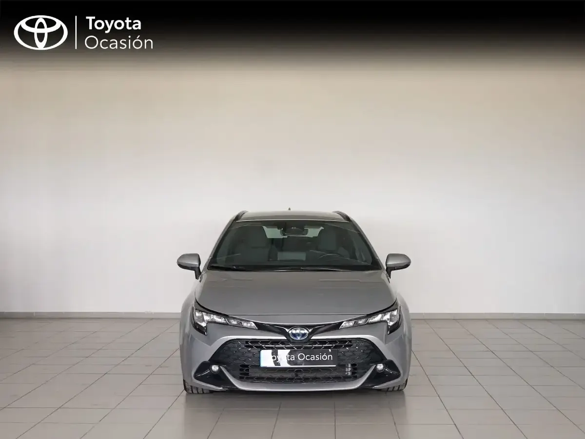 Usado Toyota Corolla Active 140 CV (102 kW) 2025 Gris Familiar