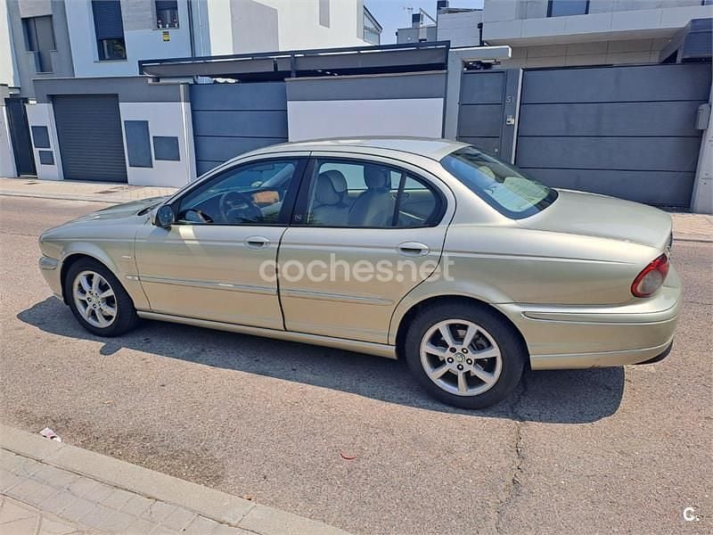 Usado Jaguar X-type Classic 130 CV (95 kW) 2006 Verde Berlina