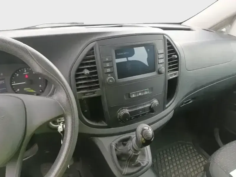 Usado Mercedes Vito 136 CV (100 kW) 2022 Blanco Van