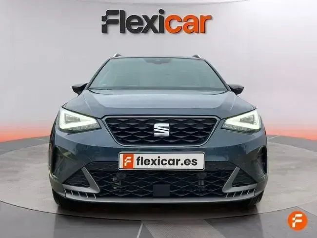 Usado Seat Arona FR 110 CV (80 kW) 2022 Azul SUV