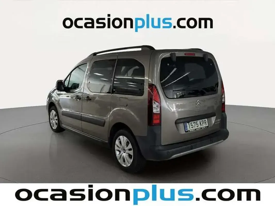 Usado Citroën Berlingo 100 CV (73 kW) 2018 Marrón Monovolumen