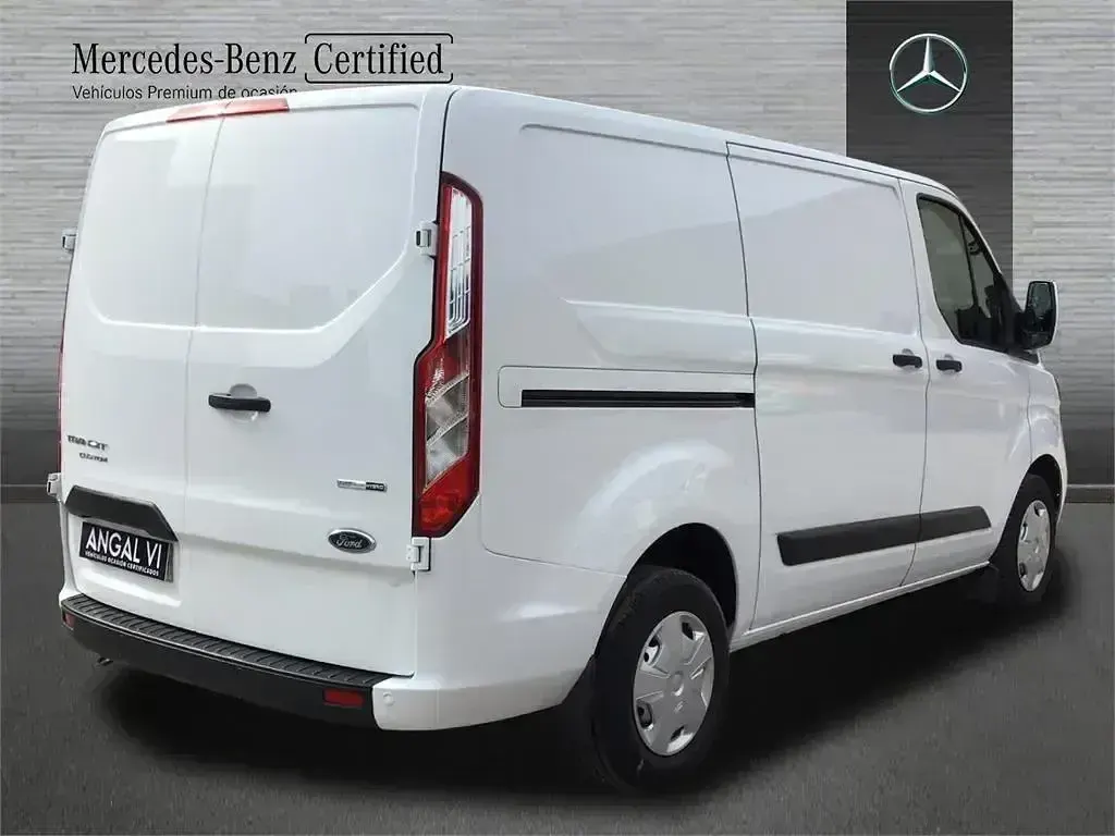 Usado Ford Transit Custom Limited 170 CV (125 kW) 2022 Blanco Van