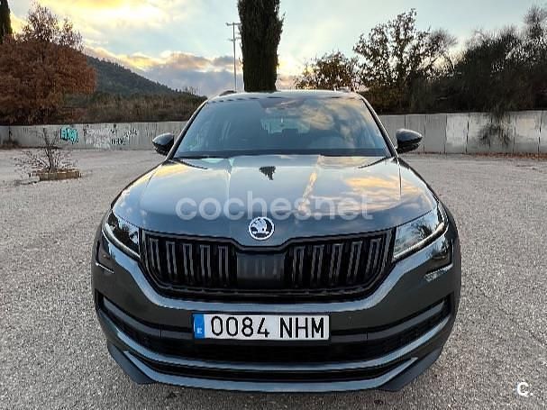 Usado Skoda Kodiaq SportLine 150 CV (110 kW) 2020 Gris / plata SUV