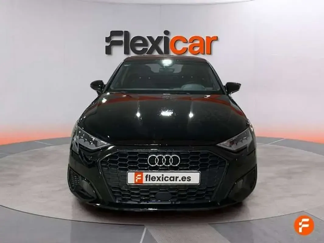 Usado Audi A3 110 CV (80 kW) 2022 Negro Berlina