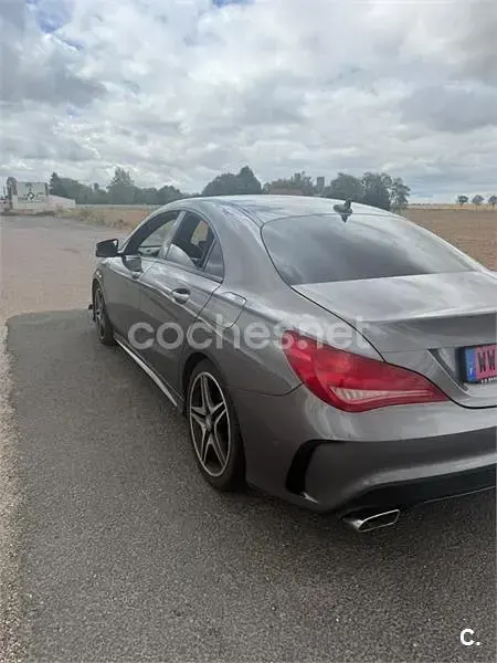 Usado Mercedes CLA220 Shooting Brake AMG line 177 CV (130 kW) 2016 Gris / plata Familiar