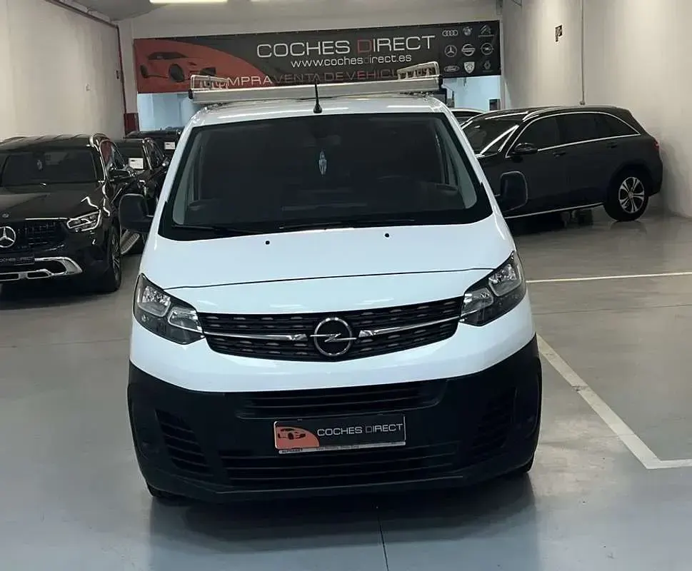 Usado Opel Vivaro Innovation 150 CV (110 kW) 2021 Blanco Monovolumen