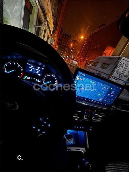 Usado Ford Focus ST-Line 125 CV (91 kW) 2024 Gris / plata Berlina