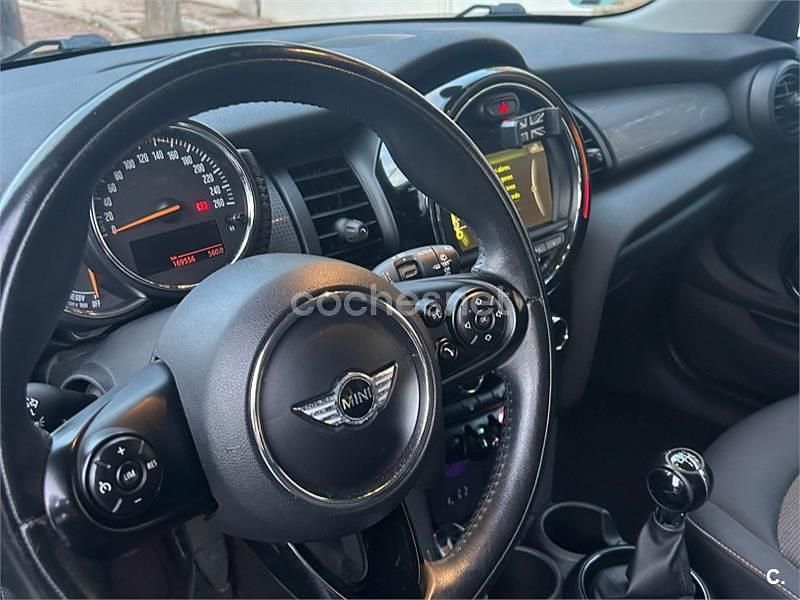 Usado Mini Cooper D 112 CV (82 kW) 2015 Verde Utilitario