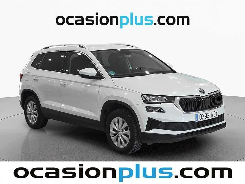 Usado Skoda Karoq Ambition 150 CV (110 kW) 2022 Blanco SUV