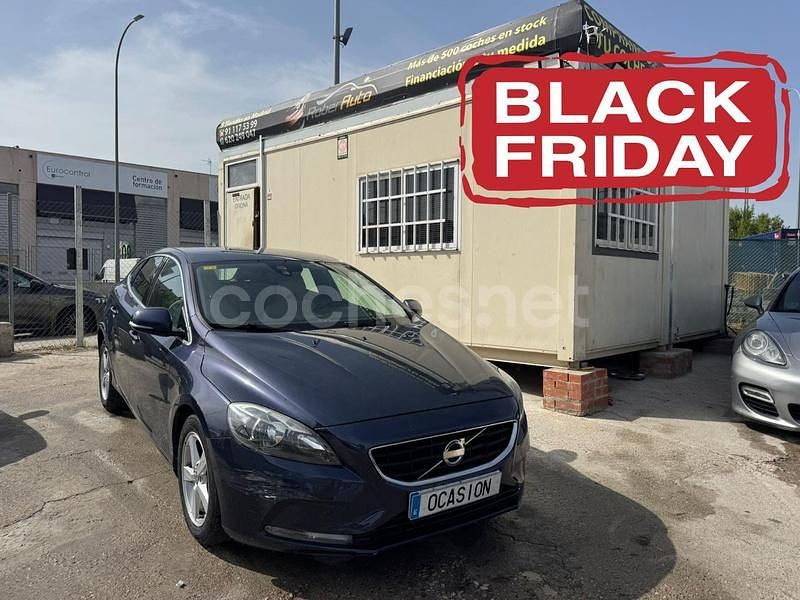 Negro Usado 2014 Volvo V40 Kinetic Berlina | 6999 € (Precio justo) - Imagen 1/4