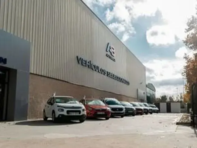 Usado Peugeot 308 Style 130 CV (95 kW) 2021 Blanco Berlina