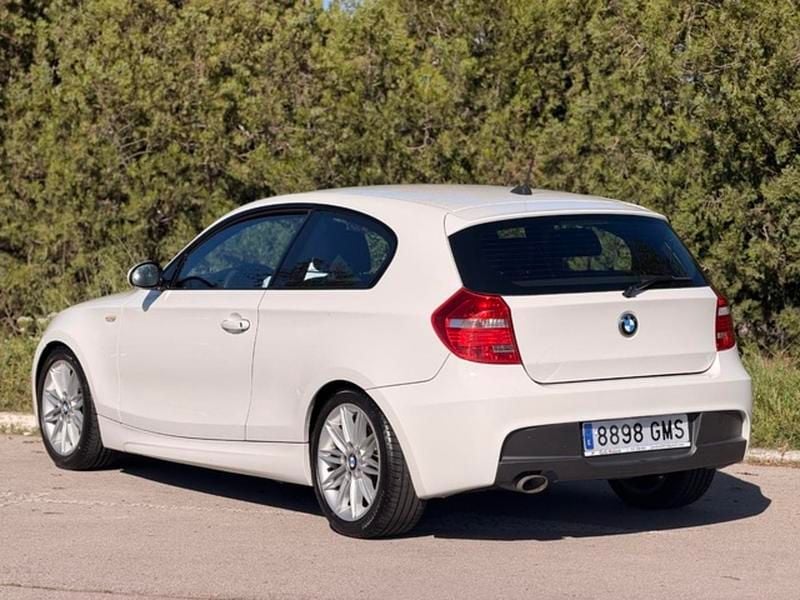 Usado BMW 118 143 CV (105 kW) 2009 Blanco Utilitario