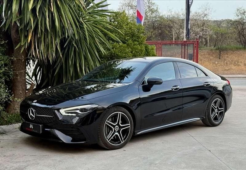 Usado Mercedes CLA200 163 CV (119 kW) 2025 Negro Coupe