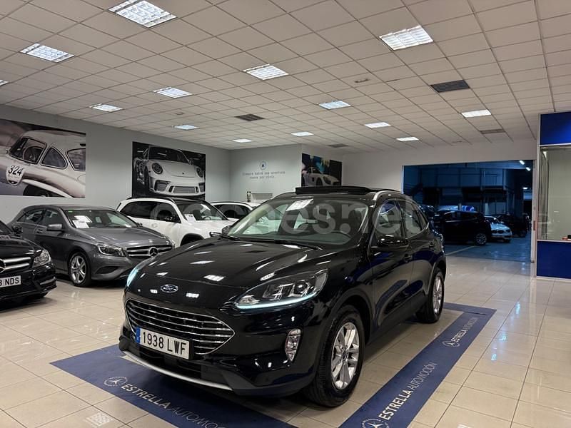 Negro Usado 2022 Ford Kuga Titanium SUV | 21.900 € (Precio justo) - Imagen 1/4