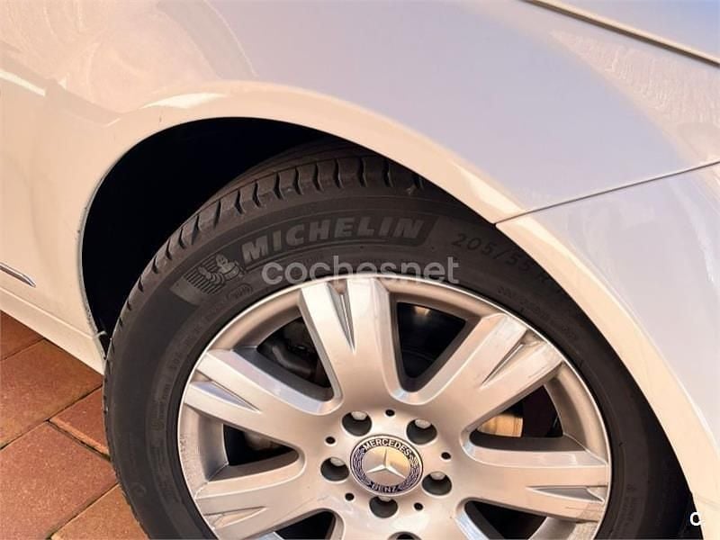 Usado Mercedes C180 Avantgarde 156 CV (114 kW) 2010 Blanco Berlina