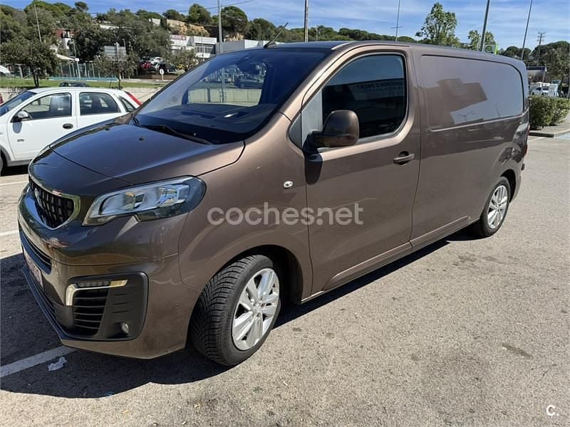 Usado Peugeot Traveller Business-Line 180 CV (132 kW) 2019 Marrón Monovolumen