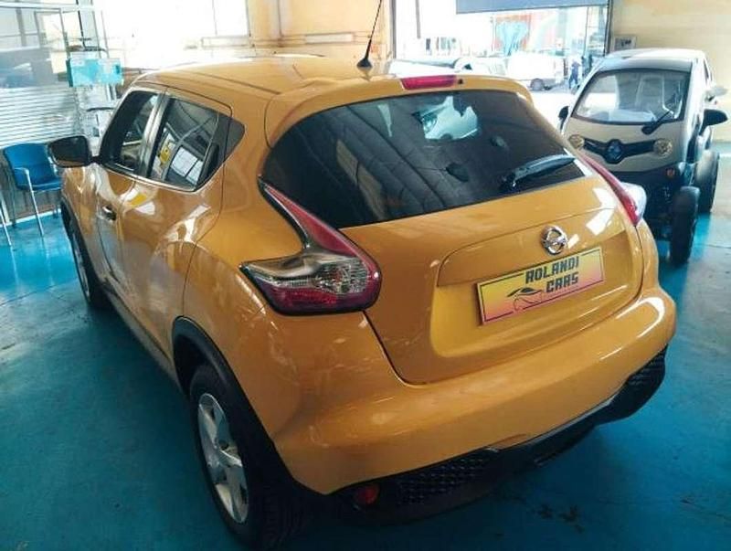 Usado Nissan Juke Visia 94 CV (69 kW) 2016 Amarillo SUV