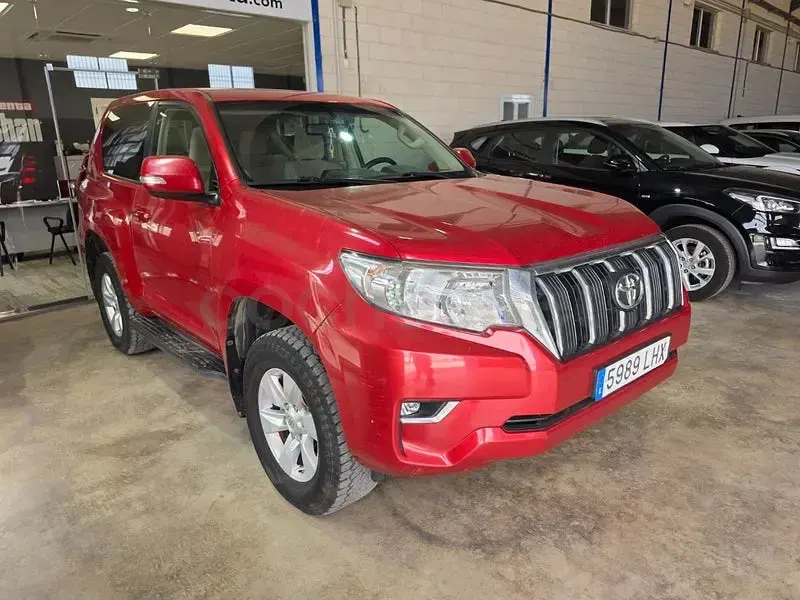 Usado Toyota Land Cruiser 177 CV (130 kW) 2020 Granate SUV