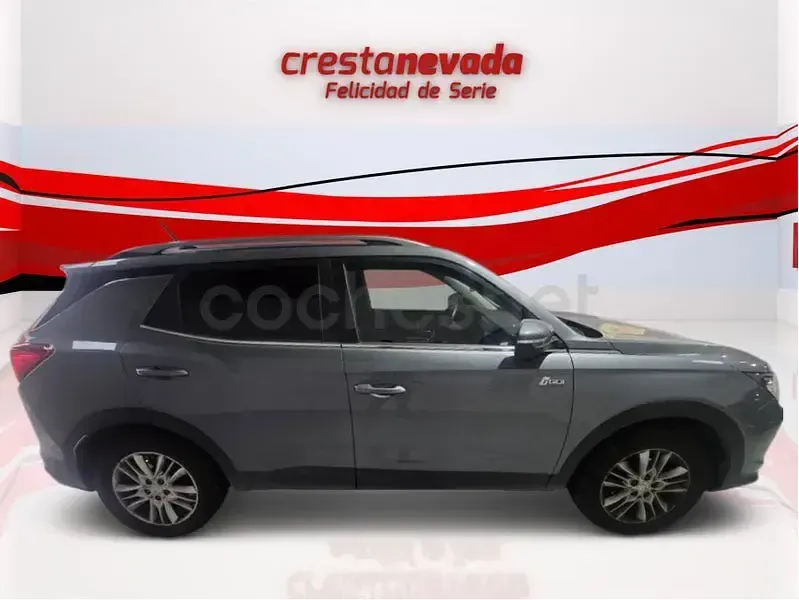 Usado SsangYong Korando Limited 149 CV (109 kW) 2022 Gris / plata SUV